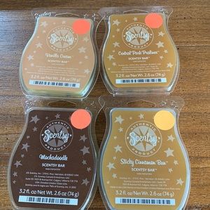 Scentsy,4 wax bars vanilla cream, mochadoodle, Central Park praline, sticky bun